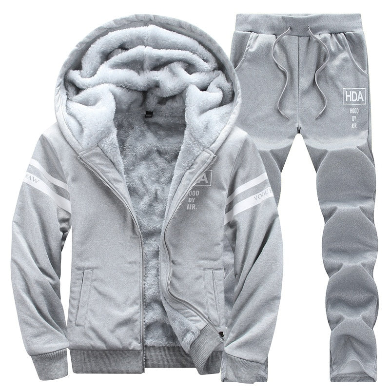 Causal Tracksuits Men Set hooded Thicken Fleece Hoodies + Sweatpant 2020 Winter Spring Sweatshirt Sportswear Male Letter Print