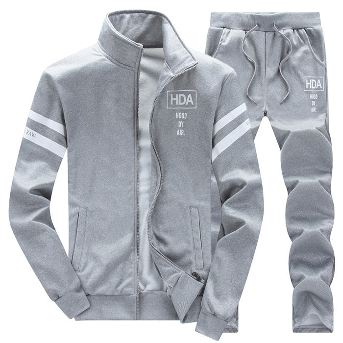 Causal Tracksuits Men Set hooded Thicken Fleece Hoodies + Sweatpant 2020 Winter Spring Sweatshirt Sportswear Male Letter Print